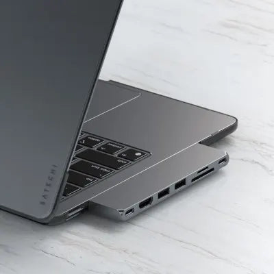 Satechi Eco Hardshell Case For MacBook Air M2 (Dark) - Digital3d.com.au