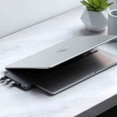 Satechi Eco-Hardshell Case For MacBook Air 13" (M3/M2) (Clear) - Digital3d.com.au